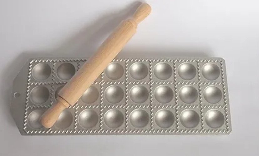 Eppicotispai – Ravioli Maker de aluminio con rodillo, 24 agujeros - Imagen 3