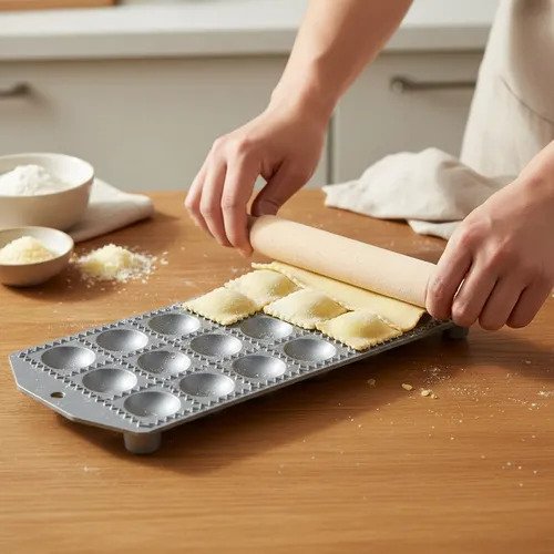 Eppicotispai – Ravioli Maker de aluminio con rodillo, 24 agujeros - Imagen 6